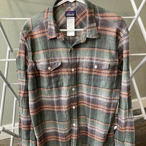 Patagonia Men's Long Sleeve Organic Cotton Shirt Size L